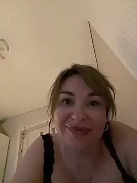 Syverelle Adlı Modelin Canlı XXX Sohbeti