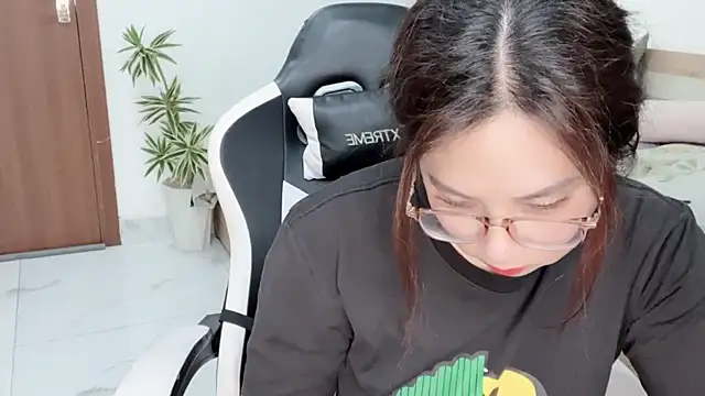 Živý XXX chat Ni-Ni_2K