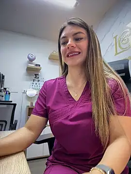 Chat +18 de alicee16 ao vivo