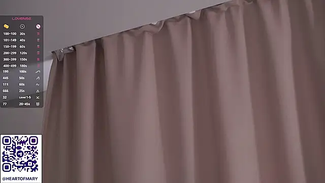 RuthButtery – Naživo XXX chat