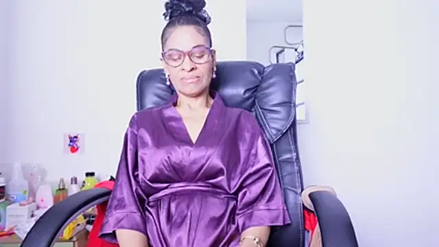 Aries_Mature's Live XXX Chat