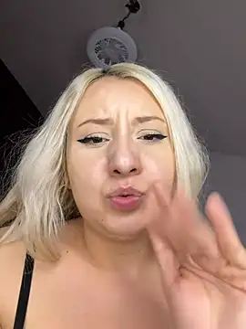 Chat XXX en directo de NibiruNairobi69
