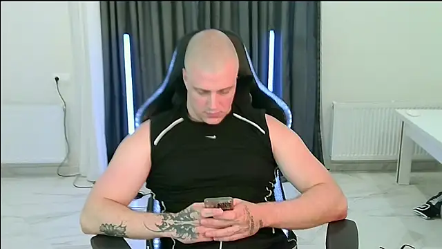 Czat XXX na żywo – Bigbaald