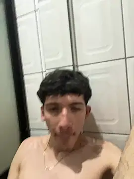 Show modela 6dilax9 na web-kameri