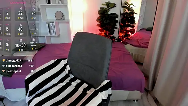 Julia_Giulia élő XXX-chatje