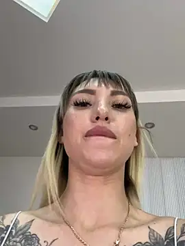 Chat +18 de TeaseBabeXXX ao vivo