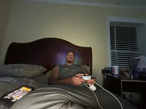 Charmingswoleking's Live XXX Chat