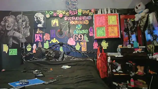 Splash_Queen420 Live XXX-Chat