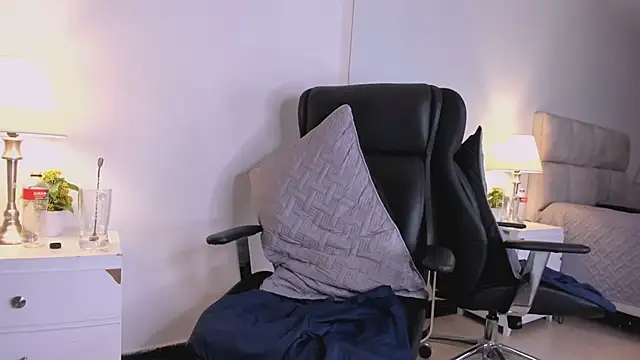 Chriss_Diamond 라이브 XXX 채팅