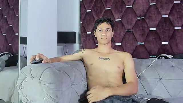 TonyBenedetti Chat XXX in diretta