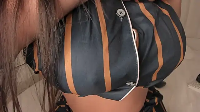 Chat +18 de Hannahx__ ao vivo