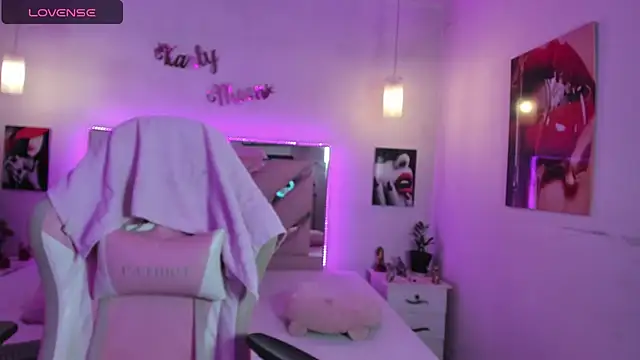Živý XXX chat Karly_moon