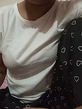 Chat +18 de Tanha18 ao vivo