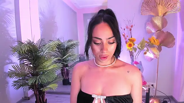 Cupcake_Izzy Chat XXX live