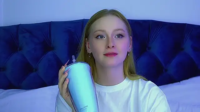 AgataFoxley's Live XXX Chat