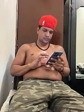 bigdick211292 现场XXX聊天