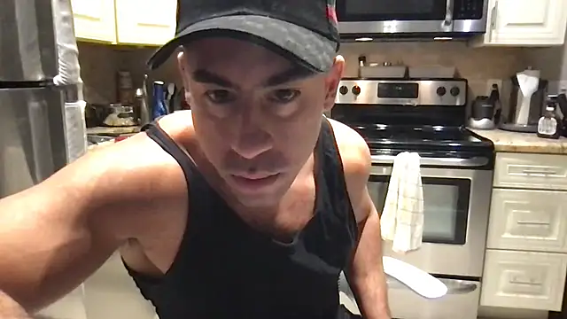 Chat XXX en directo de BigGuyMuscle