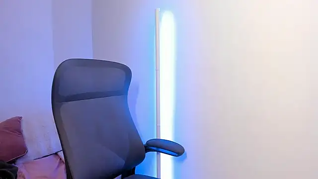 Chat +18 de canelleGarces ao vivo