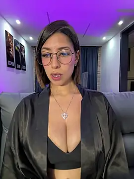 XXX chat uživo modela luvely_unique_