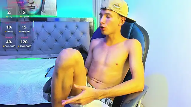 Онлайн чат XXX JDWhite18
