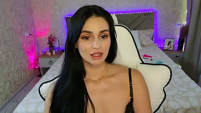 دردشة MilaaSweety الجنسية المباشرة