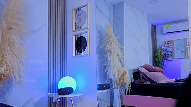 Chat +18 de Chlooee__ ao vivo