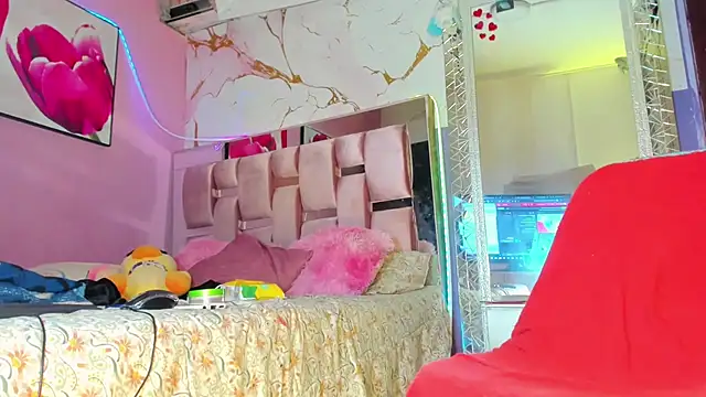 Chat XXX en directo de HUGE_BLACKCOCK