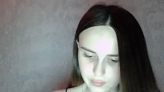 Chat +18 de SweetLoraa ao vivo