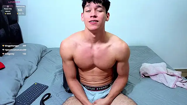 Chat XXX Live Luke_Muscle