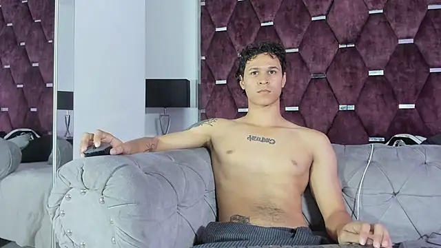 TonyBenedetti's Webcam Show