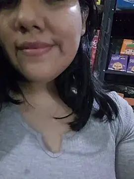 Kalani_Engel Adlı Modelin Canlı XXX Sohbeti