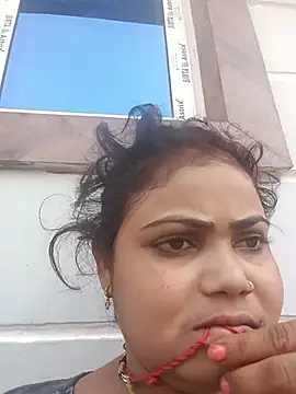 Riya_lovely0143 Adlı Modelin Canlı XXX Sohbeti