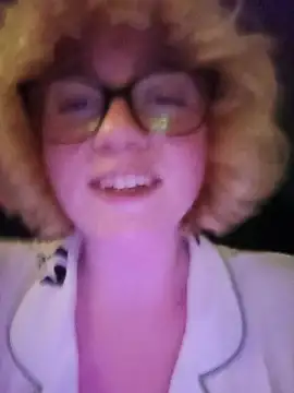 mcjbgfhgjhiiilllufjyf Chat XXX in diretta
