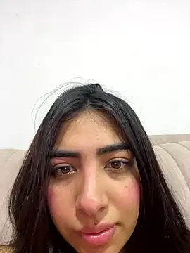 cherry_skinnyy_'s Live XXX Chat