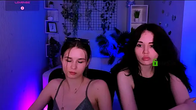 riley_sanders Adlı Modelin Canlı XXX Sohbeti