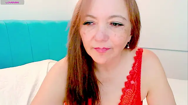 Kendraline1 Show in webcam