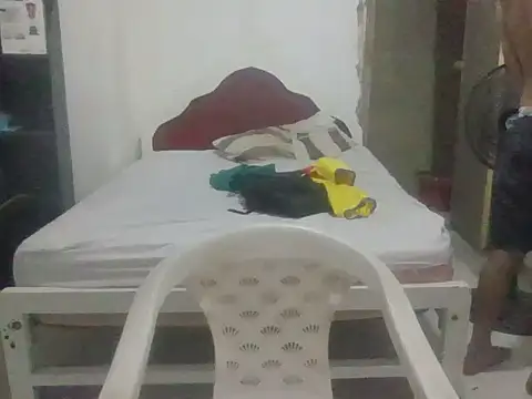 XXX chat uživo modela andres_12ad
