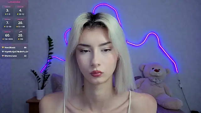 XXX chat uživo modela kittysocutie