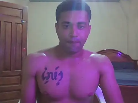 User_02_ live XXX chat