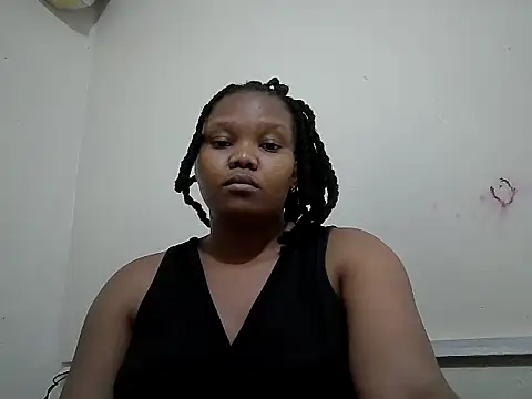 Chat XXX en directo de QueenAtynat