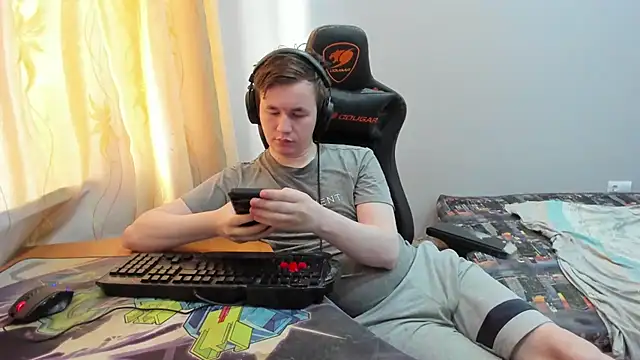iliaskrislove's Live XXX Chat