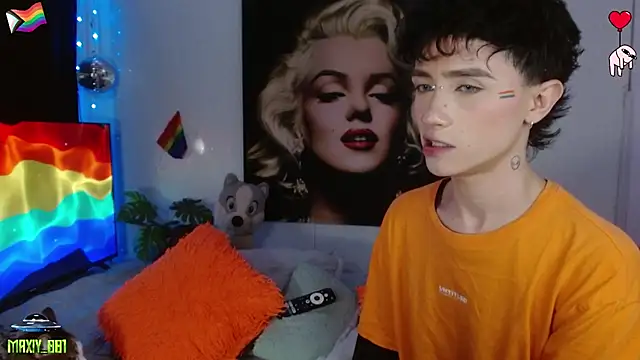 maxiy_001's Live XXX Chat