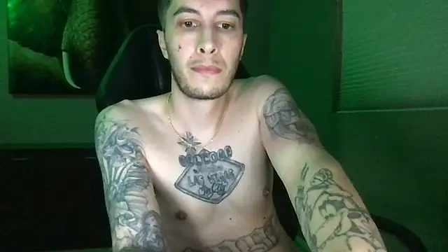 JuicyJoshy élő XXX-chatje