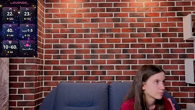 MyrtaMcclaney's Live XXX Chat