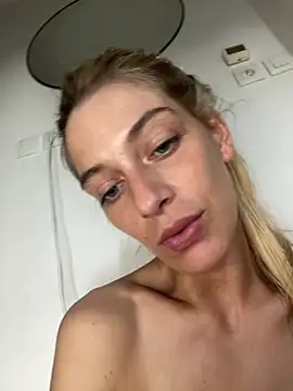 Bellalolahot Chat XXX in diretta