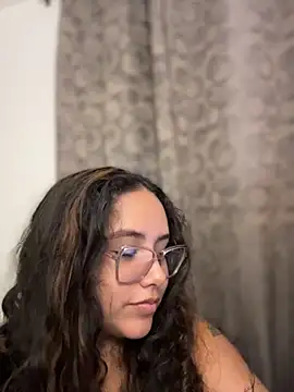 Chat XXX en directo de CurlyGirl_1