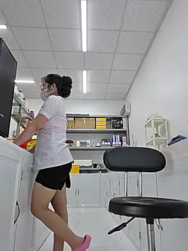 Chat +18 de HinaLovely ao vivo