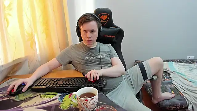 iliaskrislove XXX чат на живо