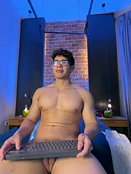 GrayAndrews Live XXX-Chat