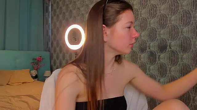 Chatroom XXX en direct de Nicole_Charm